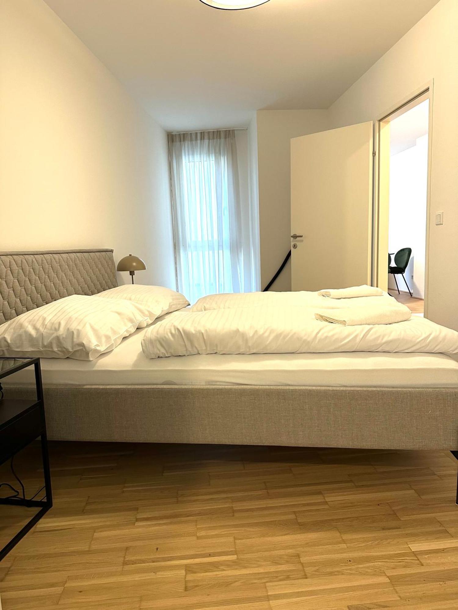 Coho City Apartments Mit Hauseigener Tiefgarage Vienna Luaran gambar