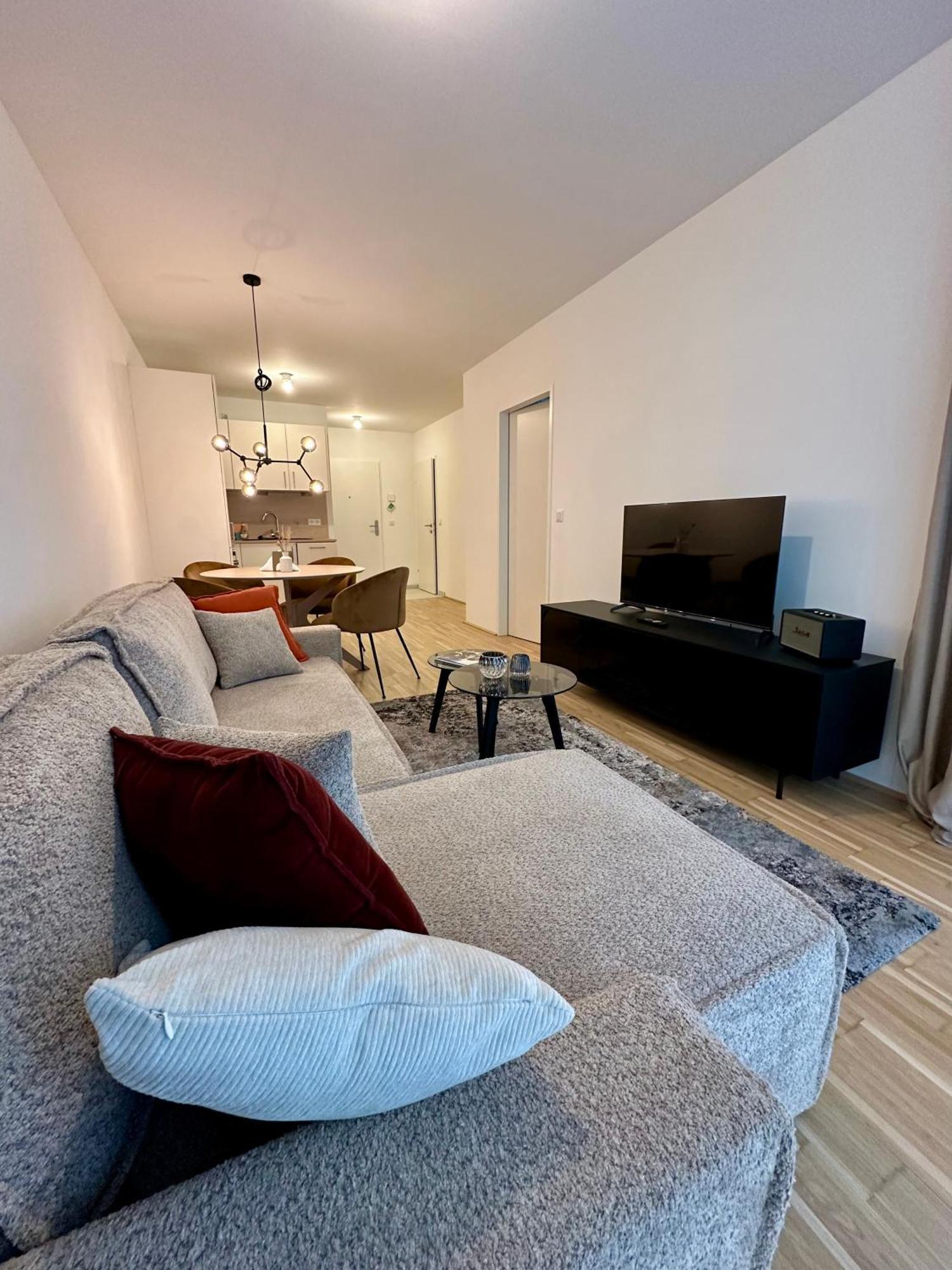 Coho City Apartments Mit Hauseigener Tiefgarage Vienna Luaran gambar