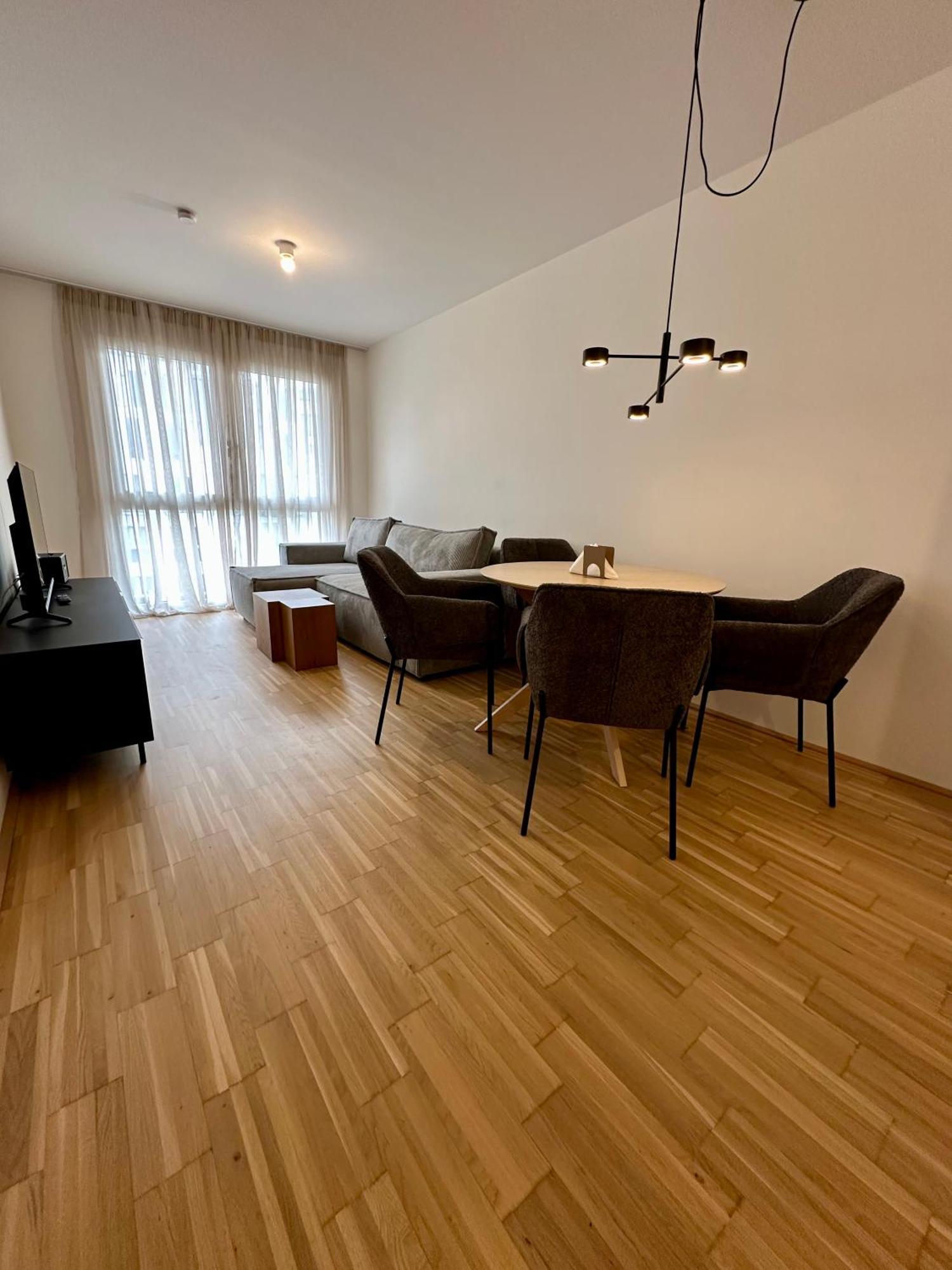 Coho City Apartments Mit Hauseigener Tiefgarage Vienna Luaran gambar